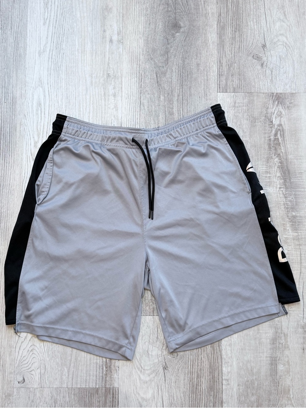 Reebok Men's Gray Black Mesh Athletic Workout Gym Shorts Bood Logo Size XL